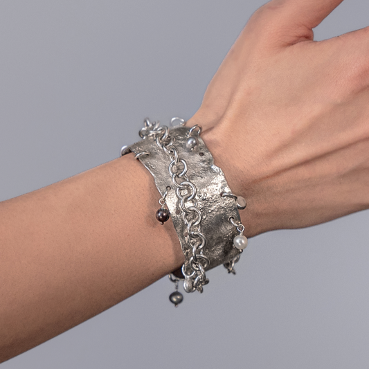 [1/1] Cayetano Cuff