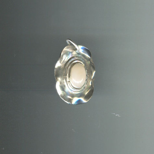 Ale's Amulet